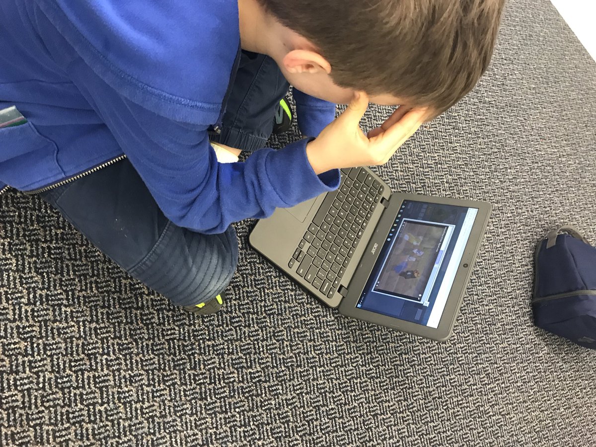 laclassedemmes's tweet image. Mme Berky and I are running our second @JFFete2018 expérience for some Grade 3/4 boys! #kidcoders #HourofCode @PlayCraftLearn @kodable @WonderWorkshop