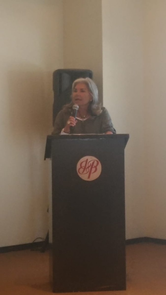 incarural's tweet photo. Ligia Osorno Magaña, Directora General del INCA Rural, A.C., da el mensaje de inauguración del Foro Nacional de Extensionismo para la Agricultura Verde. https://t.co/8q5xi8PEZp