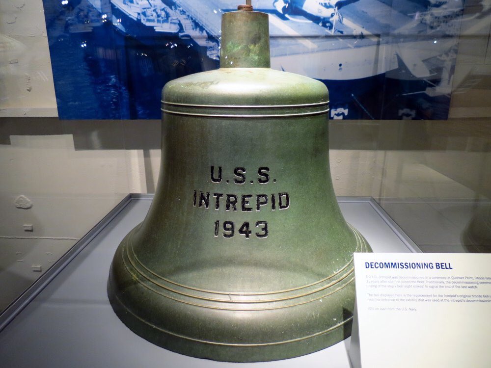 FIHSNYC's tweet image. A group of @FIHSNYC students visited the @IntrepidMuseum, a museum of Sea, Air &amp;amp; Space that is delicated to the exhibition and interpretation of history, science and service related to the aircraft #Inprepid. #fieldtrip #onsitelearning