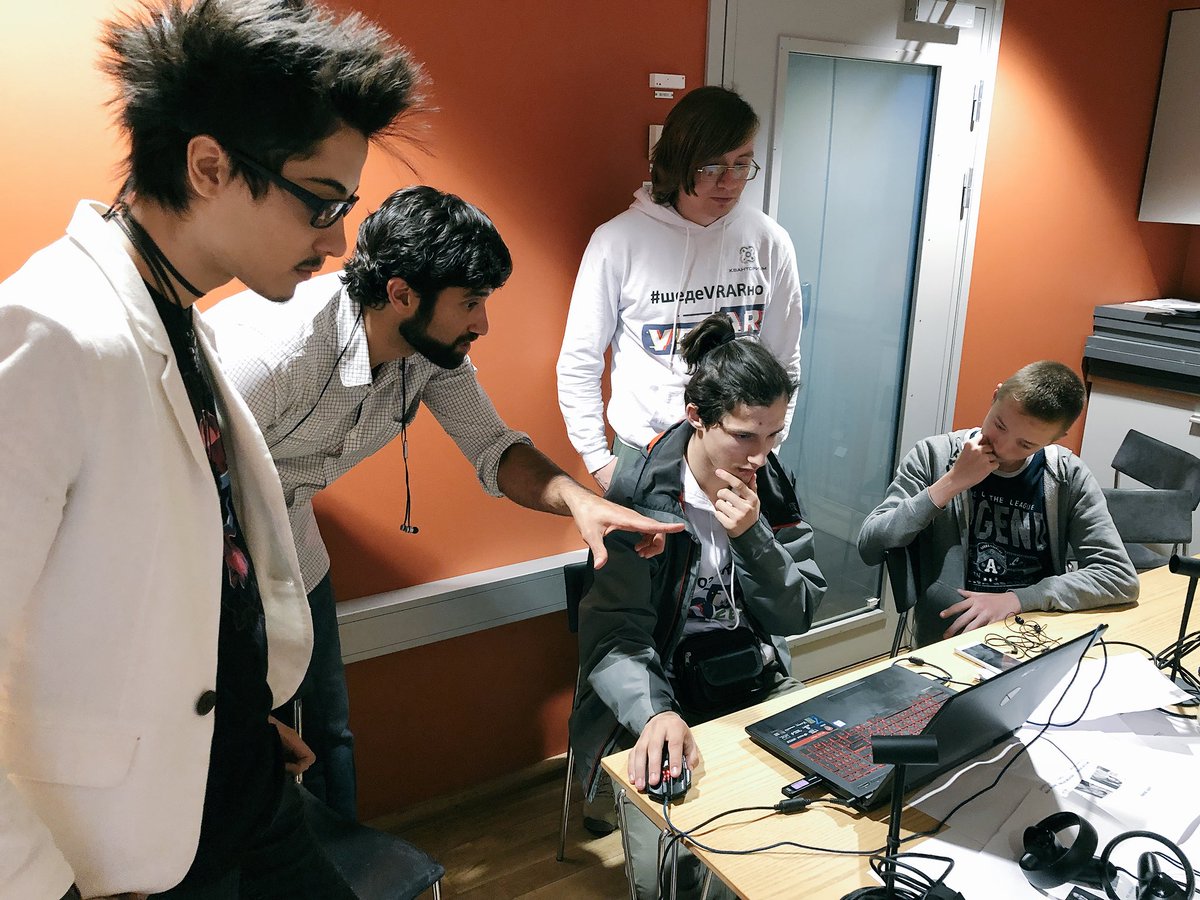 LisaGri's tweet photo. Wow these #vrhack teams at #VRSCIFest2018! In only one day they’ve created incredible concepts and #VR demos. 

Will be tough to select the winners @ChrisXtg 🏆 #innovation #hackathon #vrscihack #TietoXRLab https://t.co/U4f0Gj7W7R