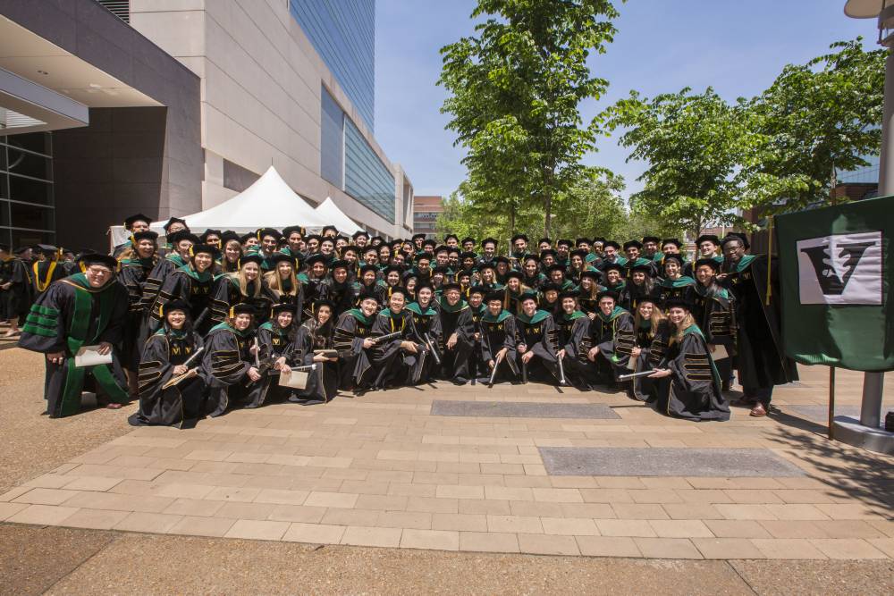 VUmedicine's tweet photo. It's hard to believe it's been one week since the Class of 2018 graduated! Take a look back on Flickr! #VU2018 #VUSM2018 https://t.co/hEPC6Qy3Nx https://t.co/YijRaxIikU