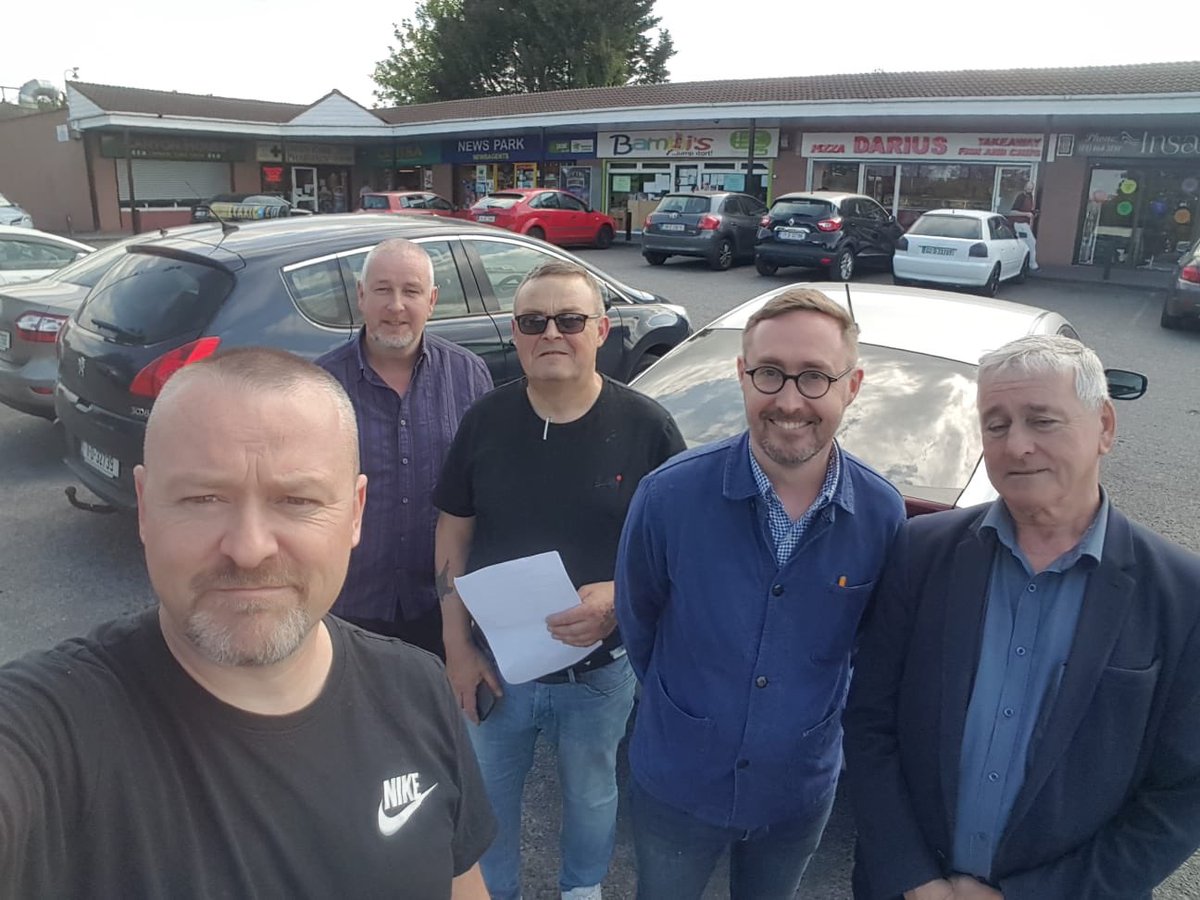 SFClondalkin's tweet photo. Canvassing St Johns in Clondalkin today https://t.co/mSe2pB9lIc