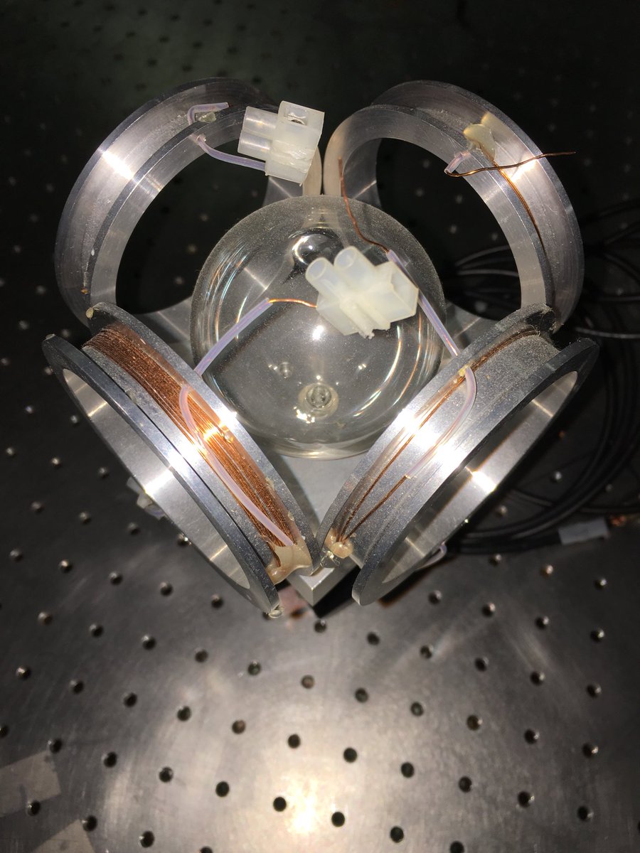 hannah_physics's tweet photo. Another day another cool lab find...this is a rubidium bulb #labdiscoveries https://t.co/P3L94wMP56