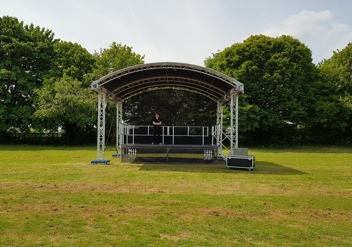 JT_StageProds's tweet photo. MR1 | We built our BRAND NEW MR1 from Milos Systems today! Would you like to hire it? Drop us an email contact@jtstageproductions.co.uk https://t.co/UnS4ibd3xu