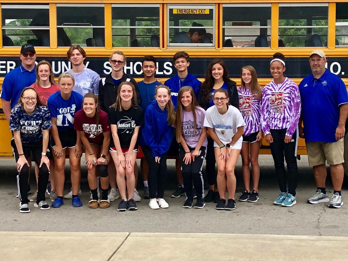 Xo_LMBs's tweet image. State! 🏃🏽‍♀️ @kytrackxc #KYBattleofBus