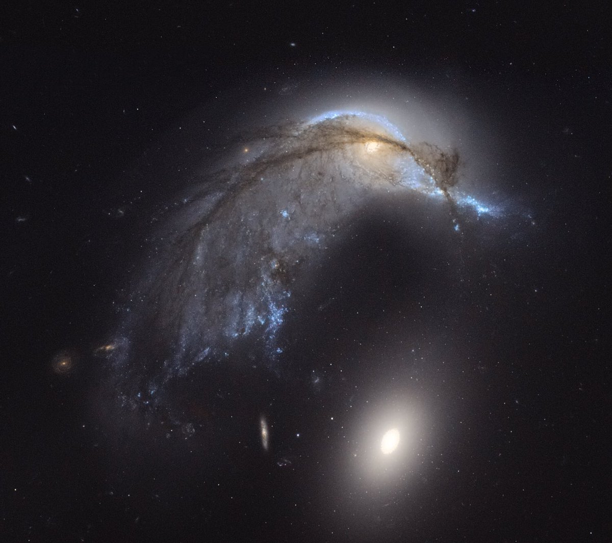 Nasa hubba archive дата