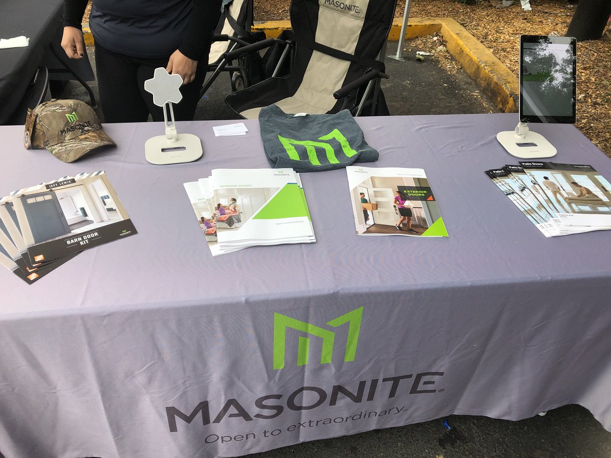 EmilyMasoniteSF's tweet photo. Coffee and doughnuts with the Masonite team #productknowledge #masonitedoors #THEHOMEDEPOT https://t.co/9l814v5GLd