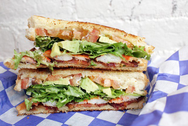 EZ2EAT's tweet photo. BLT🥪 with a twist!!! Crabby 🦀 Shack’s Crab 🦀 bacon 🥓 lettuce and tomatoes 🍅 ❤️ order today @ https://t.co/21OfdfnSRJ 
 #ez2eat  #food  #Crab  #blt  #yummy 😋  #hungry #Favfoodfriday #Fridaycraving #FridayFeeling #treatyourself #order https://t.co/pDnXbjlTyL