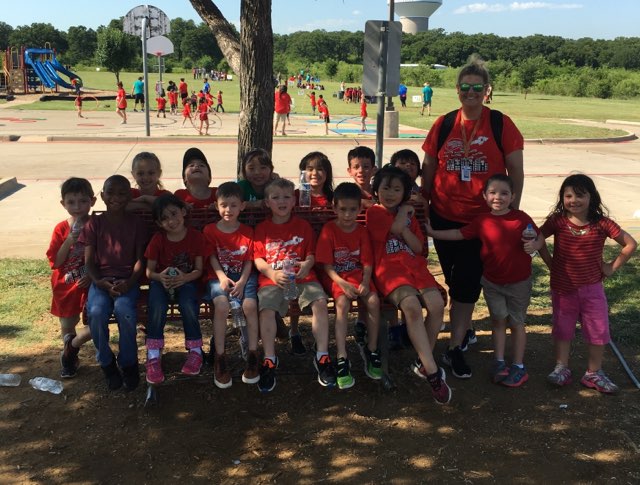 BormanPYP's tweet photo. Field Day and Fun go together at Borman!  @dentonisd @DentonRC @MicheleSandefur #IBdenton https://t.co/rqSXRx4zgv