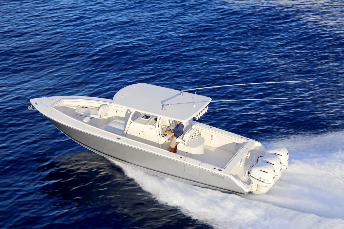 JupiterMarine's tweet image. Tomorrow kicks off the #CrystalCoastBoatShow in Downtown Morehead City, NC!! Join our good friends @bluewaterys this Saturday &amp;amp; Sunday and take this exciting opportunity to #StepAboardaJupiter! #Jupiter25 #Jupiter30 #Jupiter34 #boatshow #boatlife #boating #centerconsoles #ocean