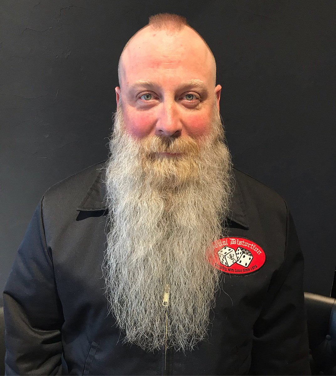 GIBSGrooming's tweet photo. βοΈ#GIBSGuy βοΈ
One of the best beards in Colorado! Joey keeps his beard long and healthy using @GIBSGrooming Con Man Hair Pudding and Black Kodiak Beard Balm-Aid. π€~ @badlittlehannah #FullBeardFriday https://t.co/a1UBzBWlfx