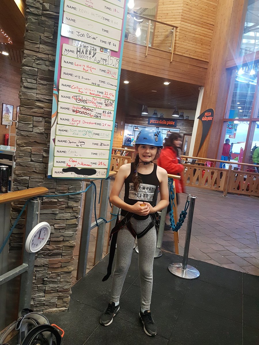 MissRimmerMLP's tweet photo. This little superstar got one of the fastest times EVER on the climbing wall 🌟🌟🌟 She was amazing! #OnlytheBest @MabLanePri https://t.co/ijhkGyFc3g