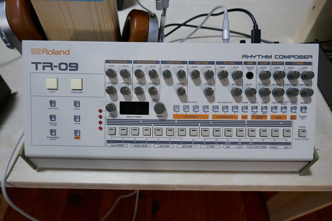 guitarcenter's tweet image. Stop by the @Roland_US booth at the #Moogstore this weekend and get hands-on with the System-500, TR-8S + more 🎹🎛 #Moogfest bit.ly/2Kvo89t