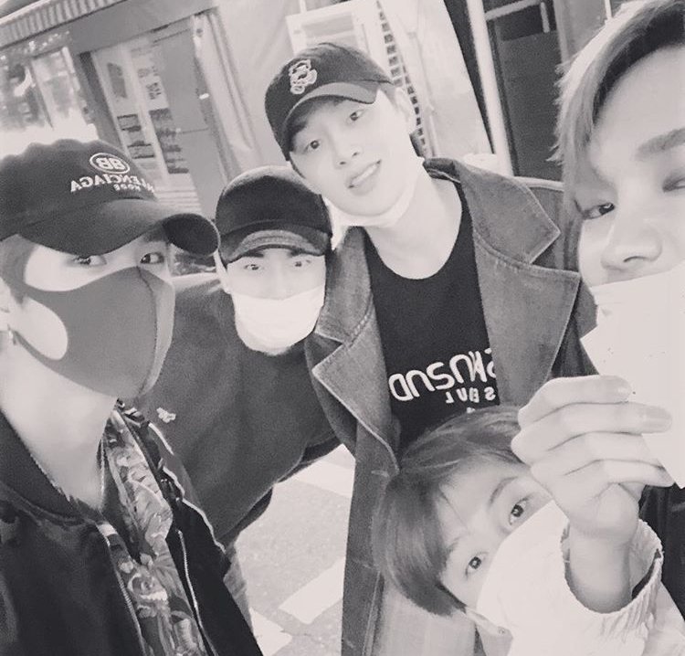SpainHyunbin's tweet photo. [📷] Actualización de Hyunbin en instagram junto a Kenta, Donghan, Sanggyun y Taehyun. 
▶️ https://t.co/qMh2bnivyC 

#JBJ #Hyunbin https://t.co/X1uvCOSxLx