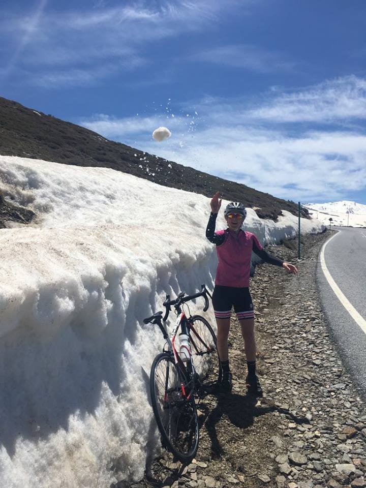 KatieLLP's tweet photo. Sporting my @drbikegranada socks after they fitted me with a new tire! #ThanksTeam #SavingLives #MonachilToTheBarrier #Strava #BritsAbroad #ChoppersOnTour @SportsLeadersRW https://t.co/ZzqW5xeqib