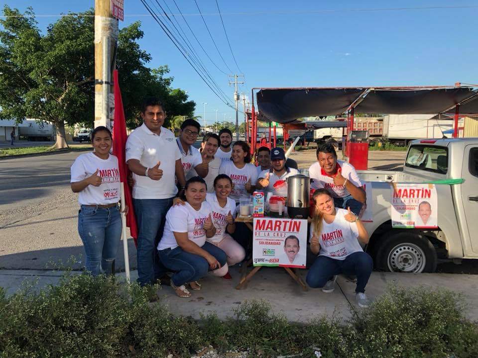 ana_salazarb's tweet photo. #Martincillos trabajando juntos para que Solidaridad vuelva a la vida #JóvenesPriistasEnAcción https://t.co/ygQ0103XGc