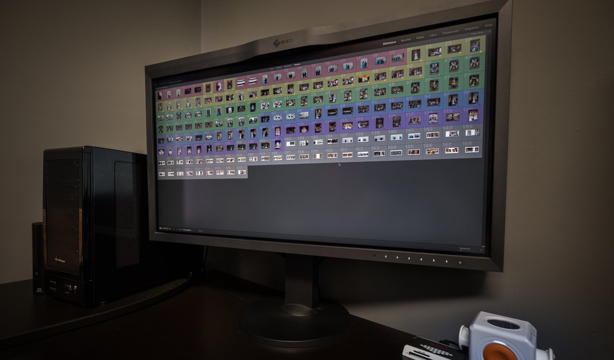 JoseLuisGuardia's tweet image. Organizando trabajo y nuevos proyectos muy interesantes #eizocoloredge #fotografos @xpression_int @JLuisGuardia