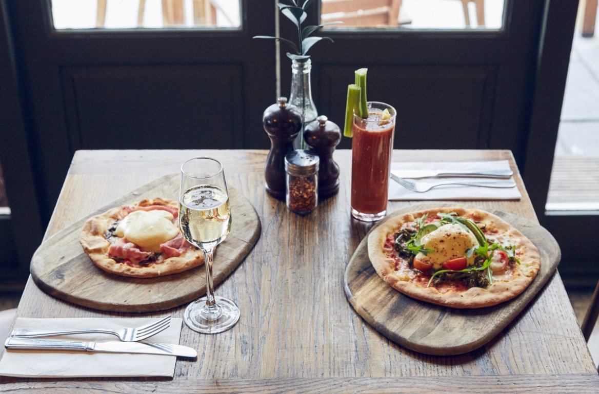 inploi's tweet photo. Want to know what it's like working in a pub? 🤔 We caught up with Stephen - Assistant Manager at @RisingSunTW1 in Twickenham to find out more! Read on: https://t.co/z13qaYTZIZ #pubjobs #pubmanagers #publife #lovepubs #careerchange #hospitality #jobs https://t.co/qC49B39upS