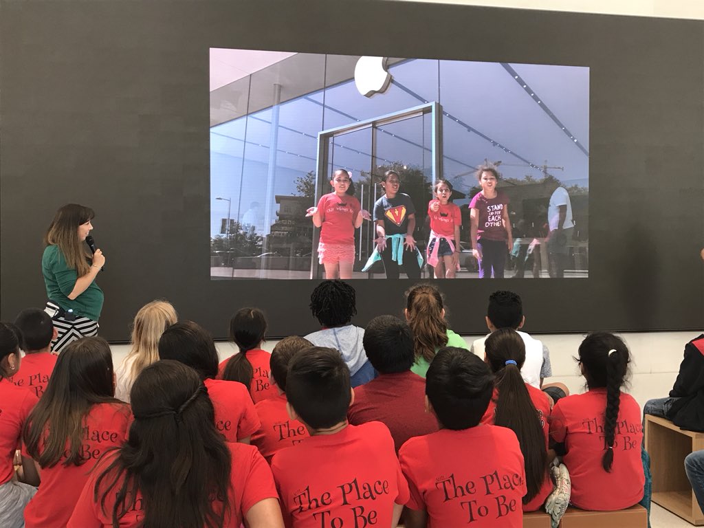 Katie Leining tweet media