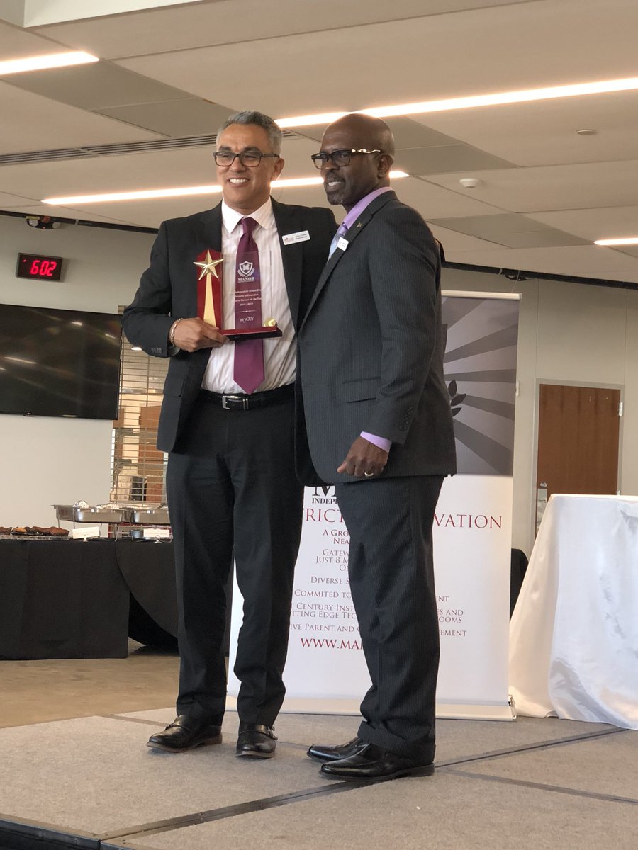 jcostilla's tweet image. Thank you @ManorISD @royce_dr  and #ReadingOnTheGo team for your partnership and recognition as Business Partner of the Year! @myONreader #AllMeansAll
