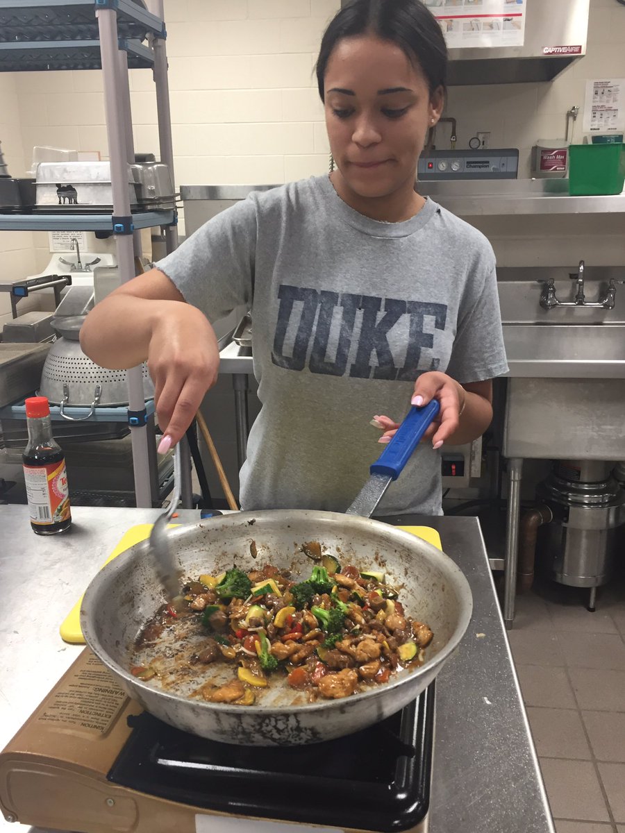 Maria Styers tweet media