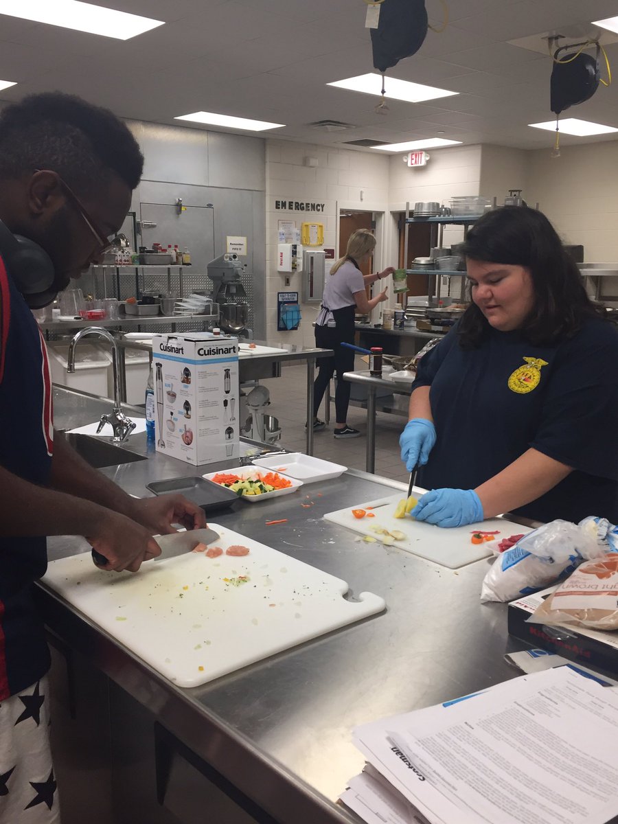 Maria Styers tweet media