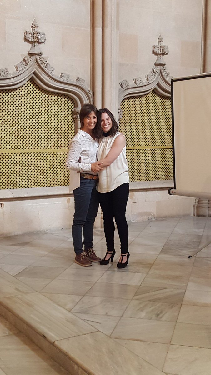 apmallorca's tweet photo. Els residents de medicina i d'infermeria familiar i comunitària han celebrat el final del seu període de formació especialitzada, juntament amb els seus tutors. Sort a totes i tots! #APalteucostat #ElValordeAP https://t.co/VQyB8nPsUQ