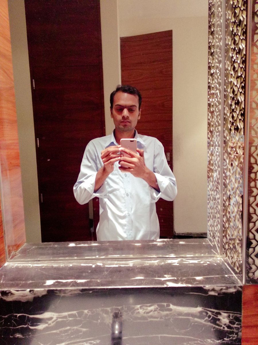 DpkTewatia's tweet photo. #lappuk customer connect  #etherline #olflex #unitronic #skintop #epic #hitronic seminar in #Gurgaon #India  in @TheTAJHotels attending with #Rakesh &amp; #Rizwan #Dpk_Tewatia @DpkTewatia #Tajcitycentre  @lappuk https://t.co/nwMhiFBt1q