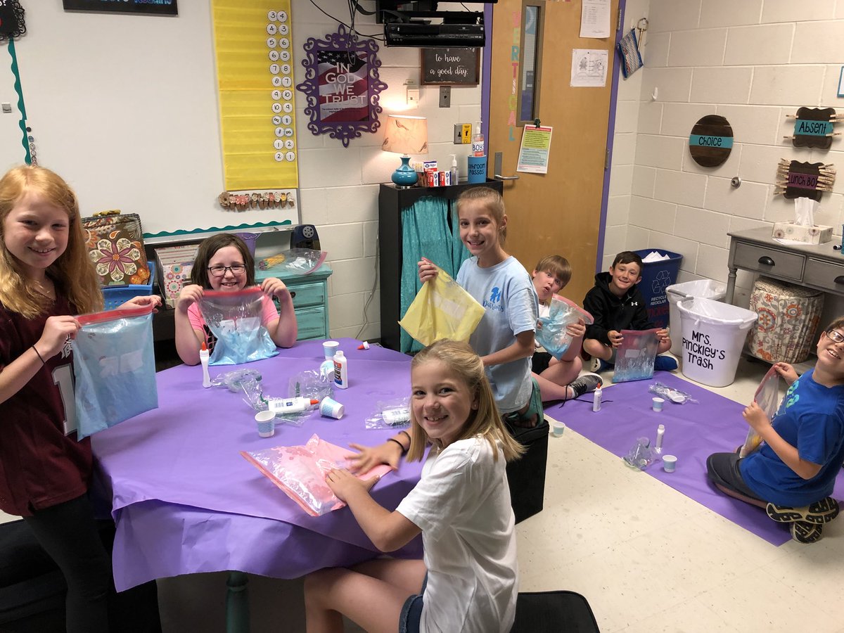 MrsPinckley's tweet photo. Making slime on the last Friday of the school year @TweetDCS_LES #TeamDCS #SlimeScience https://t.co/9odweTyKLv