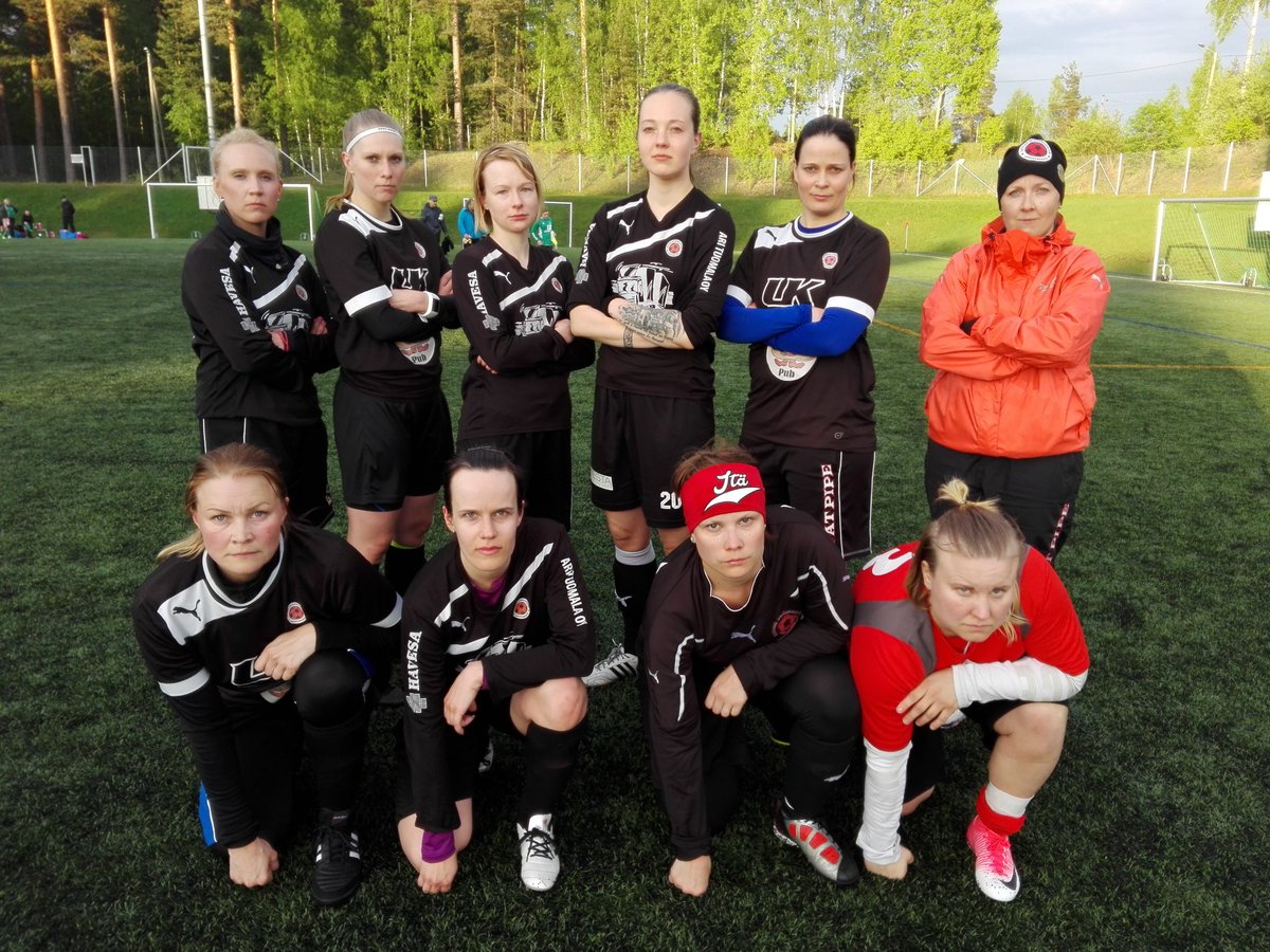 LJKNuts's tweet photo. Pekalle voitto kaks yks. Toisesta voitto 5-👌 #kesääkohti #KaakonNaiset7v7 https://t.co/gLbq6jeKa6
