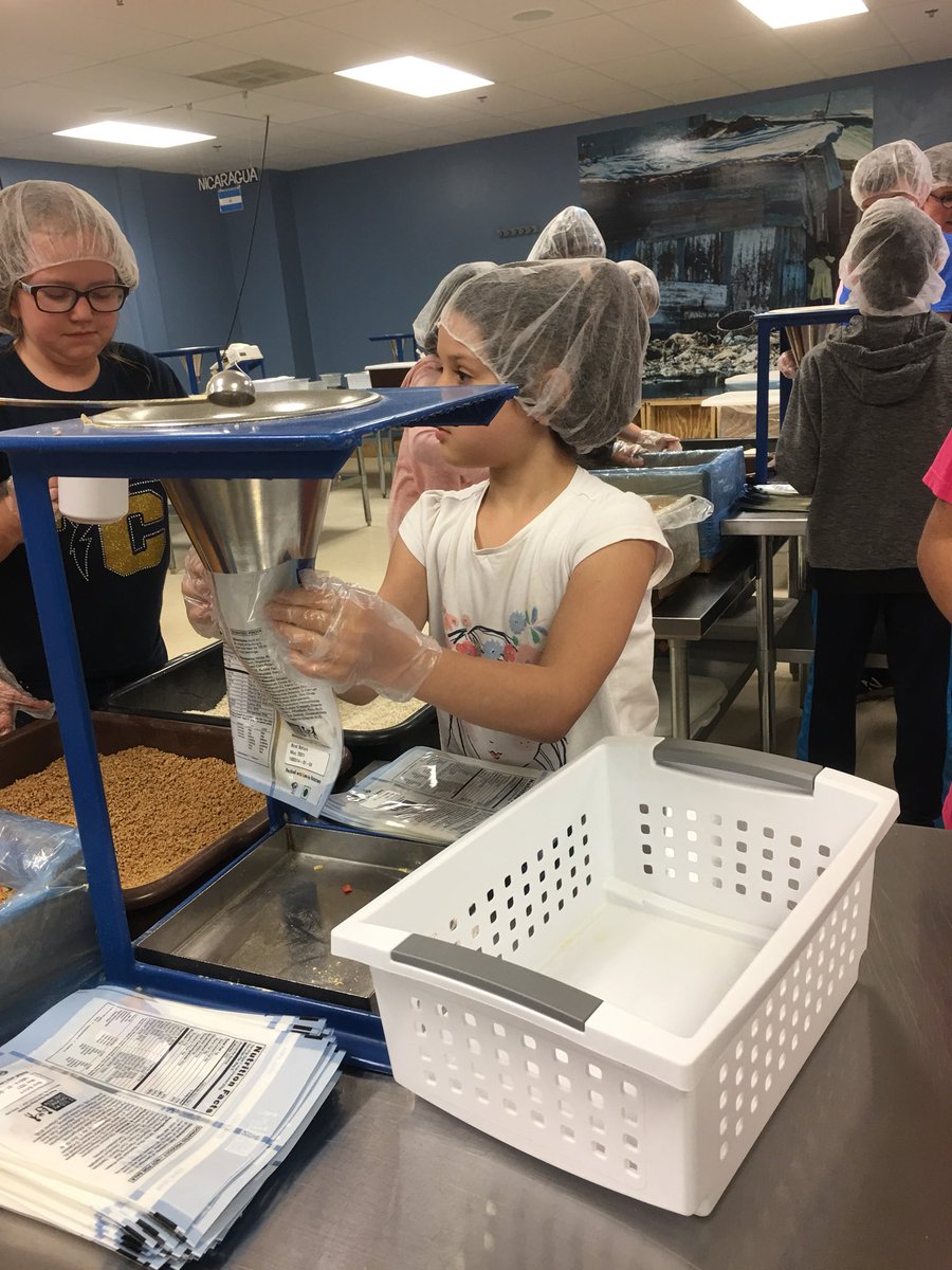 EdgStuCo's tweet photo. We’re making a difference today!!! https://t.co/5pJIsmxCFa