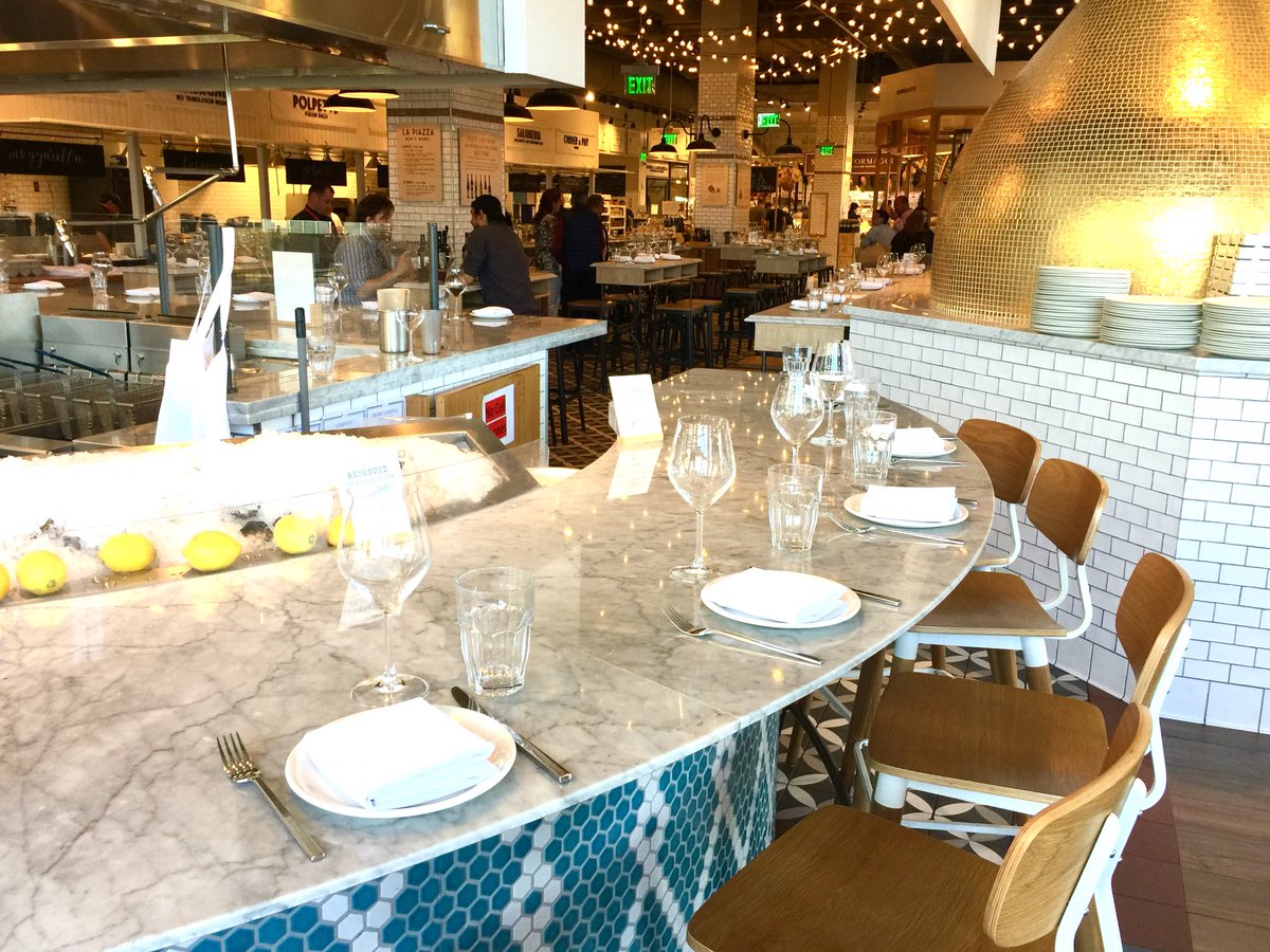 DiningElevated's tweet photo. Every nook. Every cranny. Well thought out. Beautiful sight lines. Just love @eatalyla Perhaps the #carrera marble or solid #brass #flatwarerests would elevate the customer experience to that last fraction of a percent. #elegantfoodsafety https://t.co/Kp9LtjX6aA