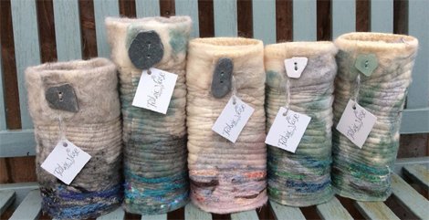 RelovedMag's tweet photo. We adore these handy woollen vase covers – https://t.co/9JLARg1RL5 https://t.co/WmmoMuRKSP