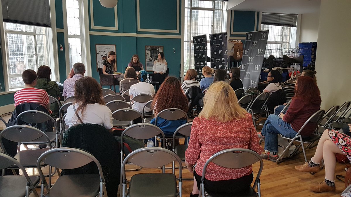 FelfiraMoon's tweet photo. We are underway with @AliceOseman and @akemidawn ππ being chaired by the one and only kimi from @TEENSgate ππ #yaevent https://t.co/HemASGgavI