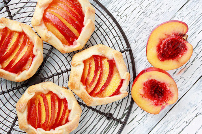 brandtfarms's tweet photo. Nectarine Galettes: Simple. Elegant. Delicious! #BrandtFarms #WeKnowFruit https://t.co/PQ2aI8i5lX https://t.co/bKxCbPfTW9