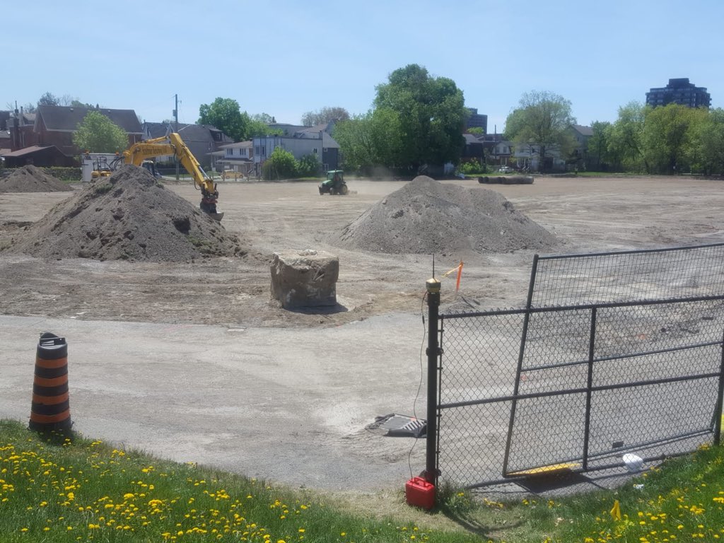 TonyCarricato's tweet photo. Awful process for a questionable idea at @Immaculata_HS in @ottawaeast. I can’t support a project that didn’t include community consultations early on #communityfields ⚽️🌳🏡. https://t.co/EtAenT7Ycg