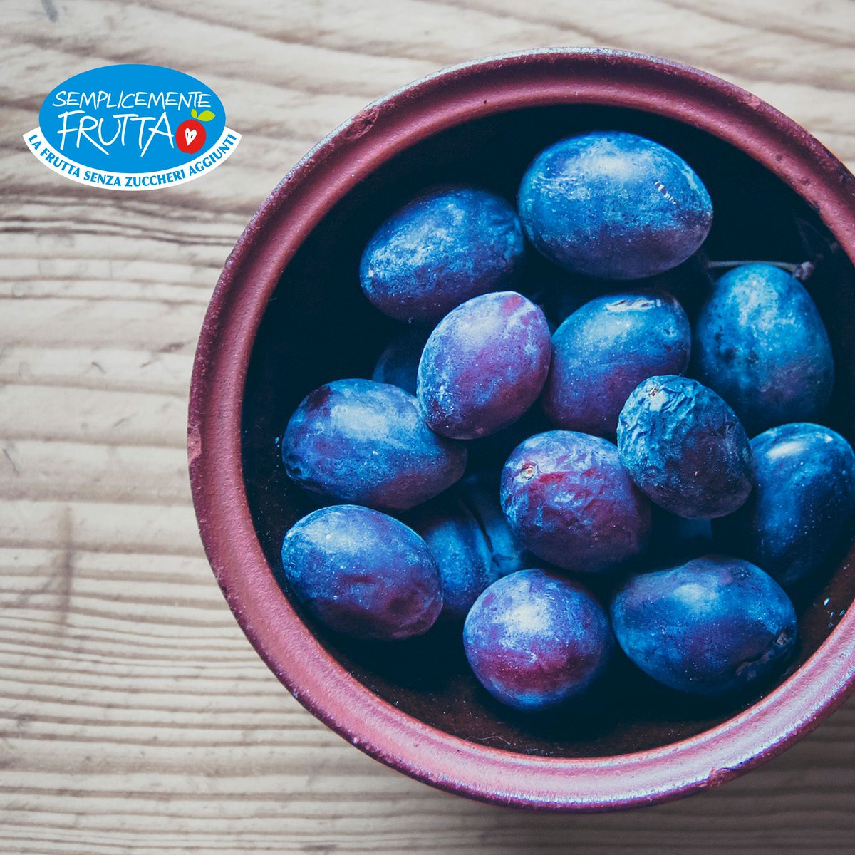 Le #prugne, frutto irresistibile...prova quelle disidratate #SemplicementeFrutta, da portare sempre comodamente con te!
