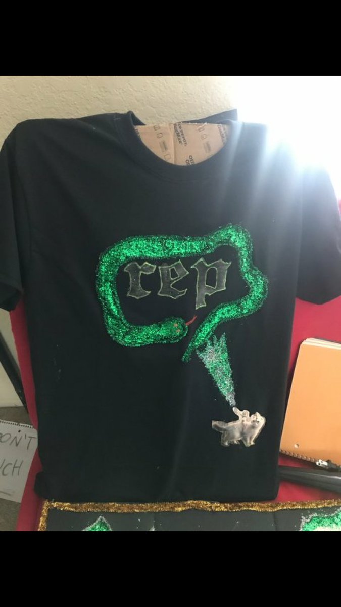 SayAHHNUHHright's tweet photo. We are so ready for tonight!! @taylorswift13 @taylornation13
#reptour #diy #shirts #rosebowl #repTourPasadena #reproom #may18 #1989 #red #reputation #thebluebirdcafe #OLDTAYLOR #NEWTAYLOR #THEMEDSHIRTS #caticorn https://t.co/1BSzKUWFvI