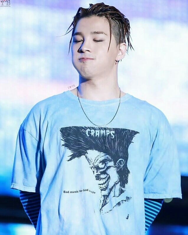 pinkk216's tweet photo. Happy Birthday. ตายี๋ของเค้า
ขอให้เฮียเบ้มีความสุข
สุขภาพร่างกายแข็งแรง
เฮียจะรู้ไหมนะว่าเราคิดถึงมากแค่ไหน
ฉันจะรอคุณตรงนี้ แค่22เดือนเอง
#HAPPY31stYBDAY
❤❤❤❤❤❤❤❤❤
คิดถึงนะ ทงยองเบ ❤😭 https://t.co/2zOCJM924k