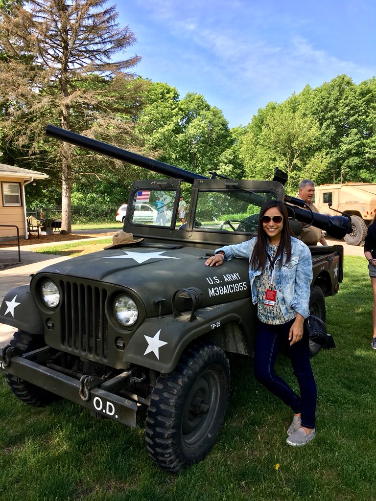 lheller103's tweet photo. Chaperones having fun in Springfield! #engage103 https://t.co/TVtJLpgiAT