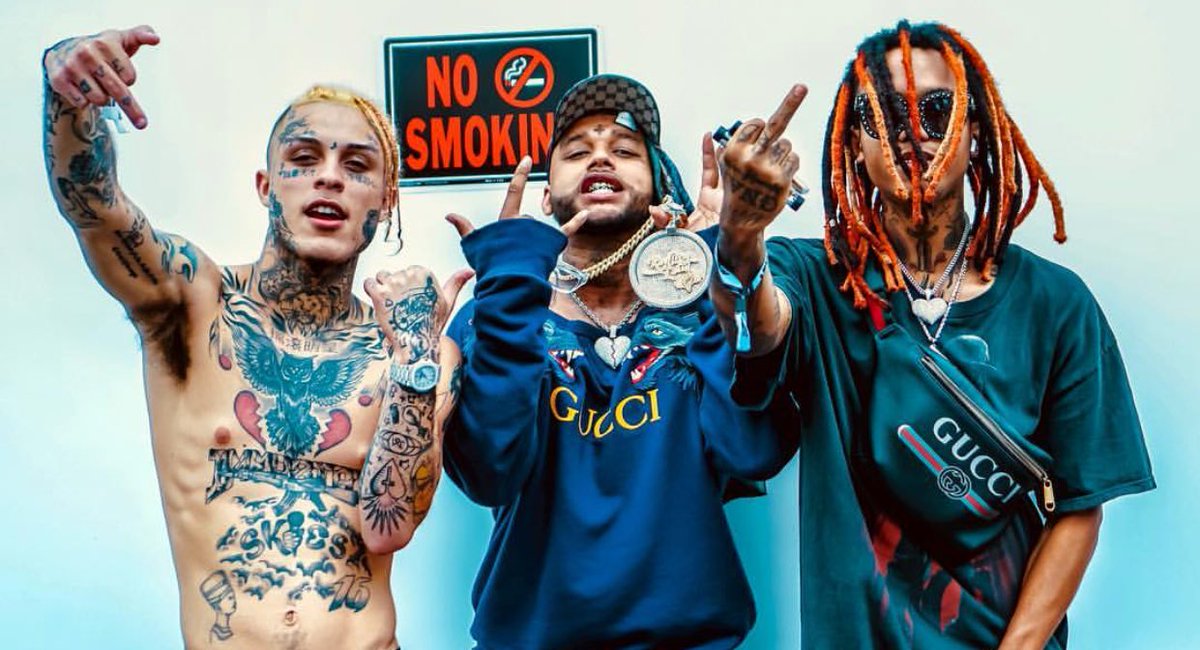 CHXPO's tweet photo. What would the name of this song be? https://t.co/mIgaPG3vzd