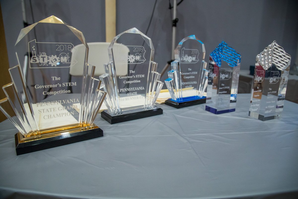 PADeptofEd's tweet photo. Congratulations to the winners of the 4th annual Governor’s #STEM Competition 🏆
1st: @SFTSDNews
2nd: @Conradweiserasd
3rd: @LowerDauphin
Learn more about the competition ➡️ https://t.co/49EvRDDwMt #STEMinPA #GovSTEM18 @thaddeusstevens https://t.co/PWHfHf1IVX