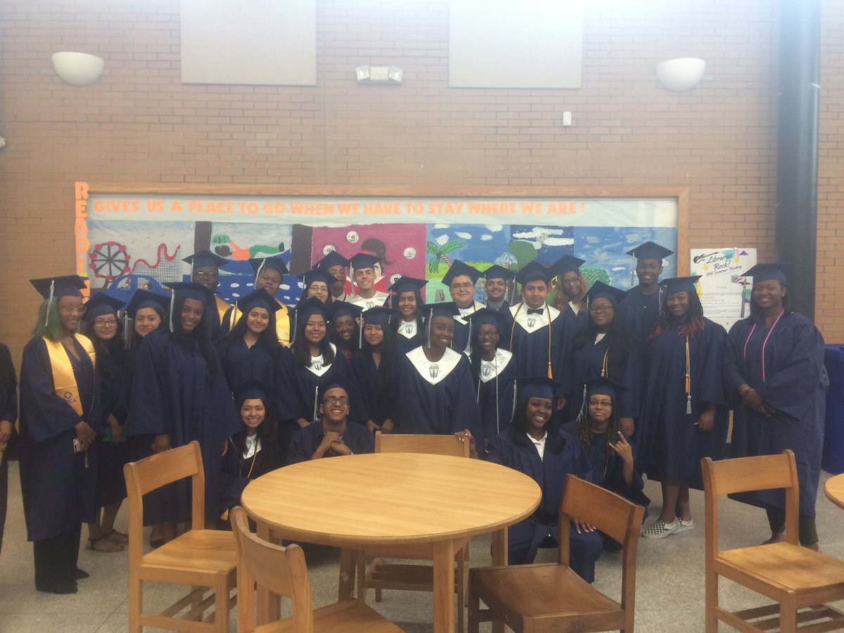 cnewbern26's tweet image. R.B. Stall High School 3rd Annual Senior Walk at Northwoods Middle School @JeremyCarrickEd @CCSDConnects @CCSD_SLC @CLRA