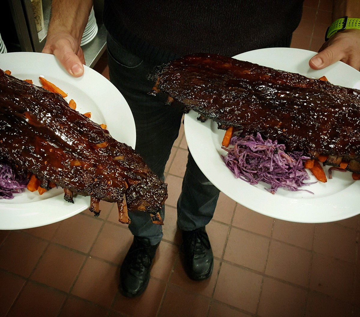 swredding's tweet photo. Ribs this weekend!! #swredding #cteats #ctbites #wow @swredding https://t.co/XO62dB5sQZ