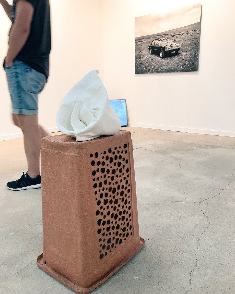 FeriaArco's tweet photo. #opening #ARCOlisboa #ARCOlisboa2018 #belenuriel #henriquepavao #anamarybilbao #puckverkade #paulbeumer #antoniojulioduarte #voncalhau https://t.co/cbLc2pBJqx