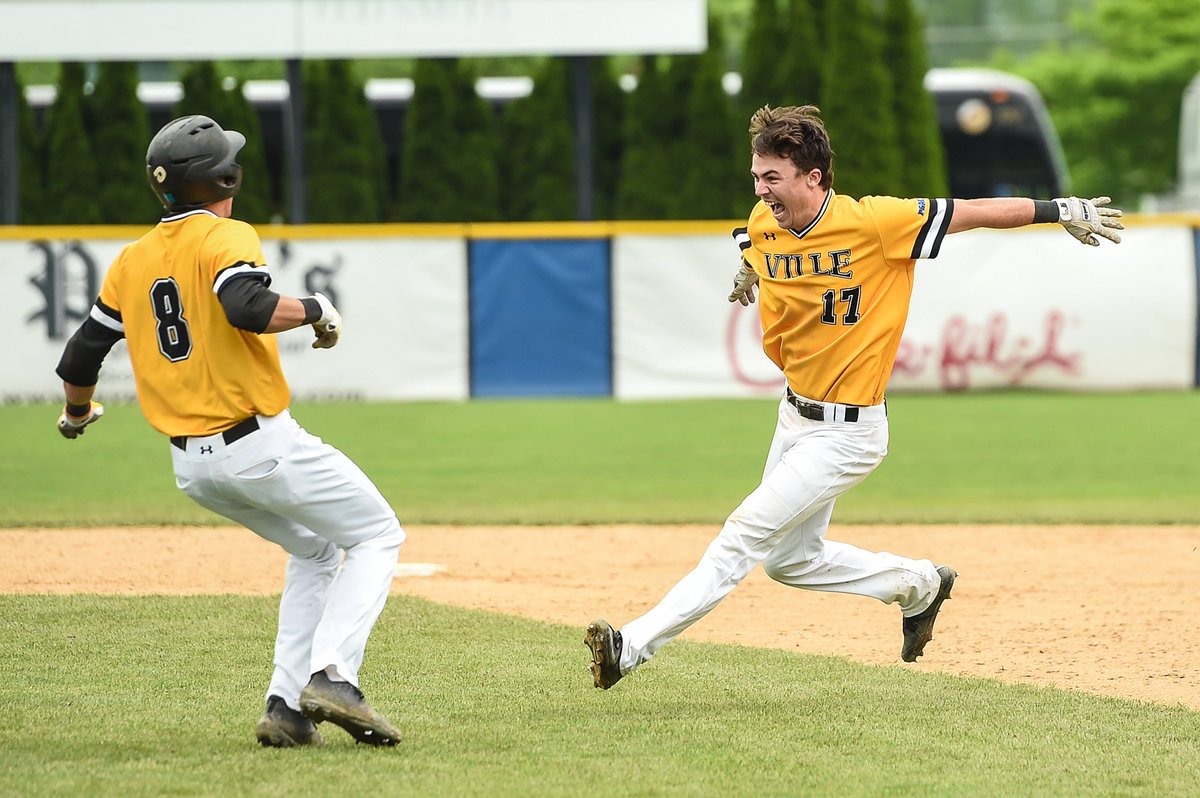 VilleMarauders's tweet photo. Marauders win! An 11th-inning walk-off from Manning Brookens keeps the Marauders alive in the NCAA Atlantic Regional. https://t.co/QSvqEmzHo6