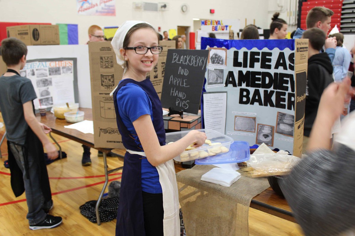 AllianceCSD's tweet photo. Middle School Medieval Faire was today. Students dressed up and showed their research projects about specific aspects of life in the Middle Ages. #Amspresents #Acspresents https://t.co/4apPPGySL6