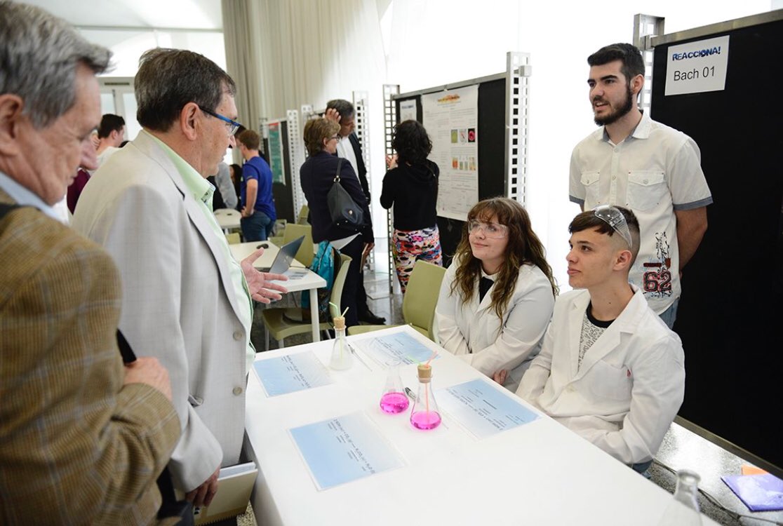 Claretxativa's tweet photo. ¡Enhorabuena a los alumnos de 3PMAR por su segunda posición en el #ConcursoReacciona! https://t.co/JzBNkuS8gn