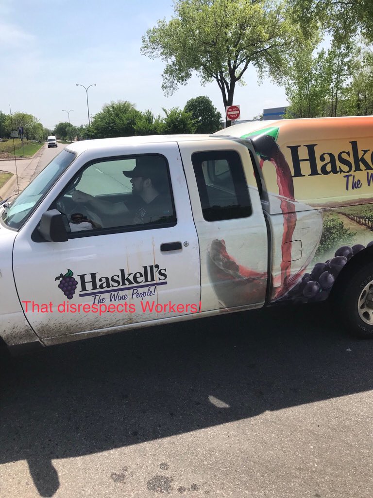 Teamsters792's tweet image. Hey Haskell’s, you should change your motto from @TheWinePeople to “The Wine People that disrespect workers?” #Shame on you for crossing our picket line. Our members are striking for a safe work environment and you can’t respect that? #SimplyPathetic #NoWayHaskells @JJTaylorMN
