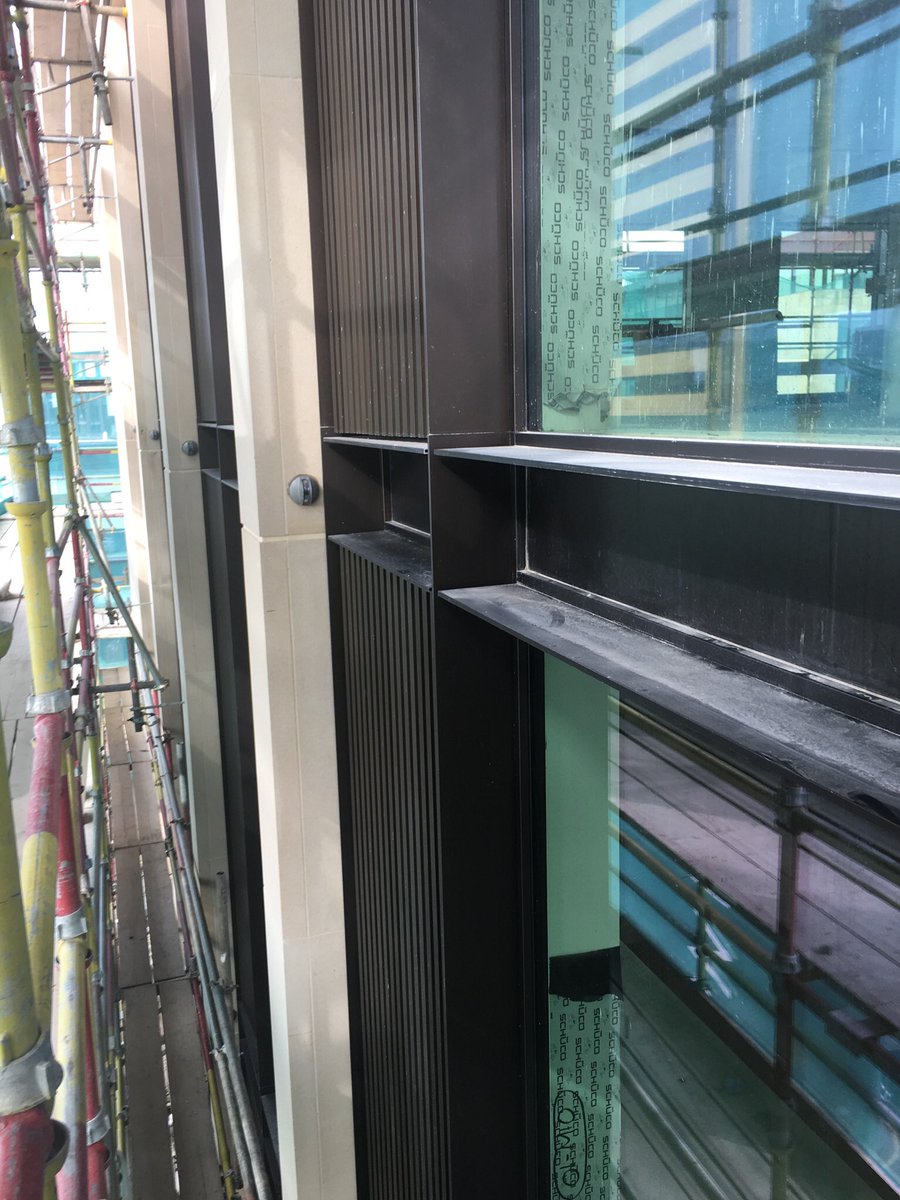 2semplestreet tweet media